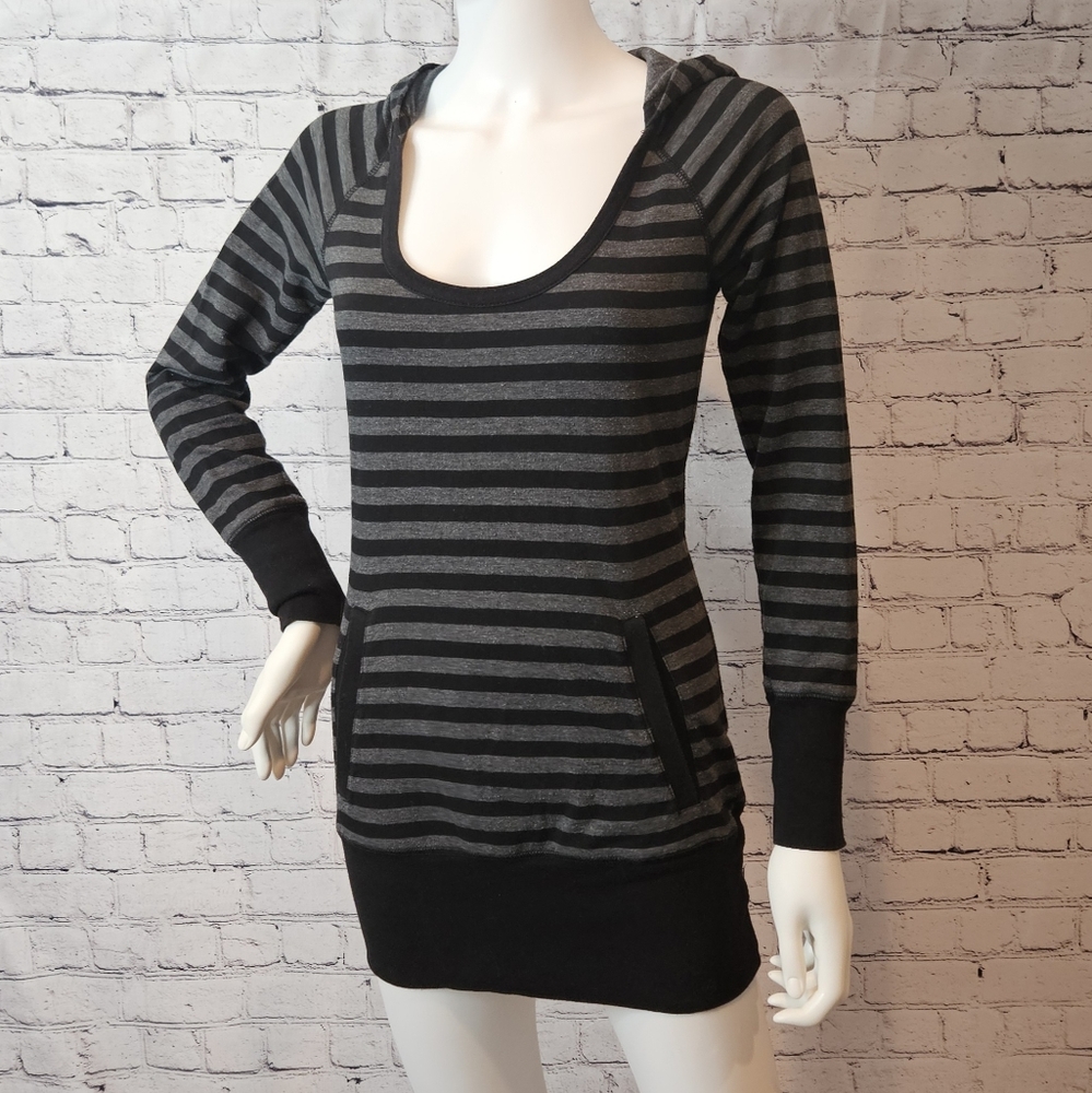 Express 2008 long hooded sweater size XS